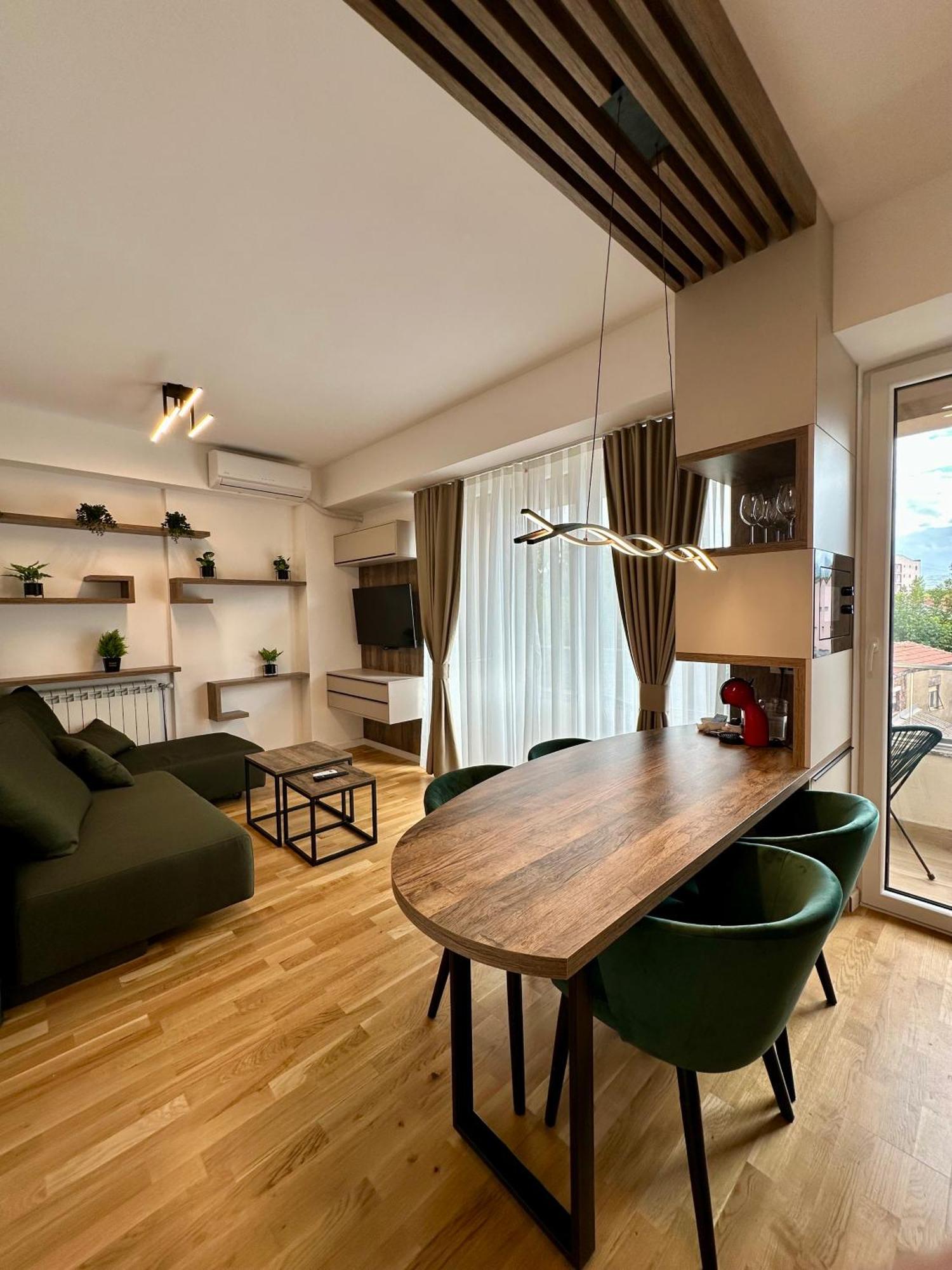 Downtown Riverside Apartments سكوبجي المظهر الخارجي الصورة