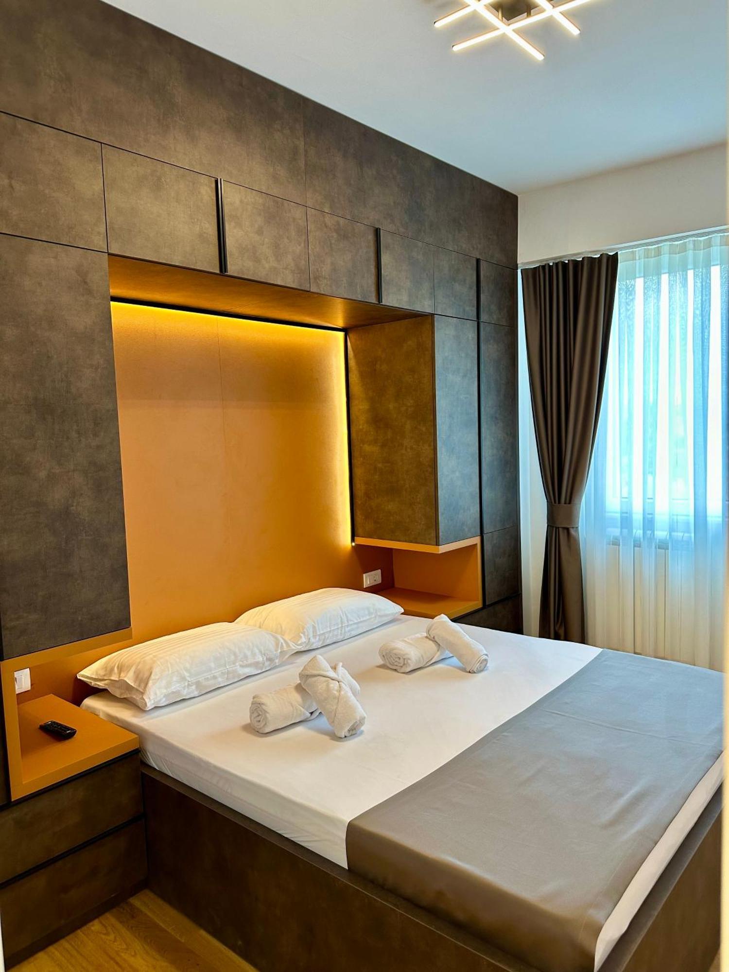 Downtown Riverside Apartments سكوبجي المظهر الخارجي الصورة