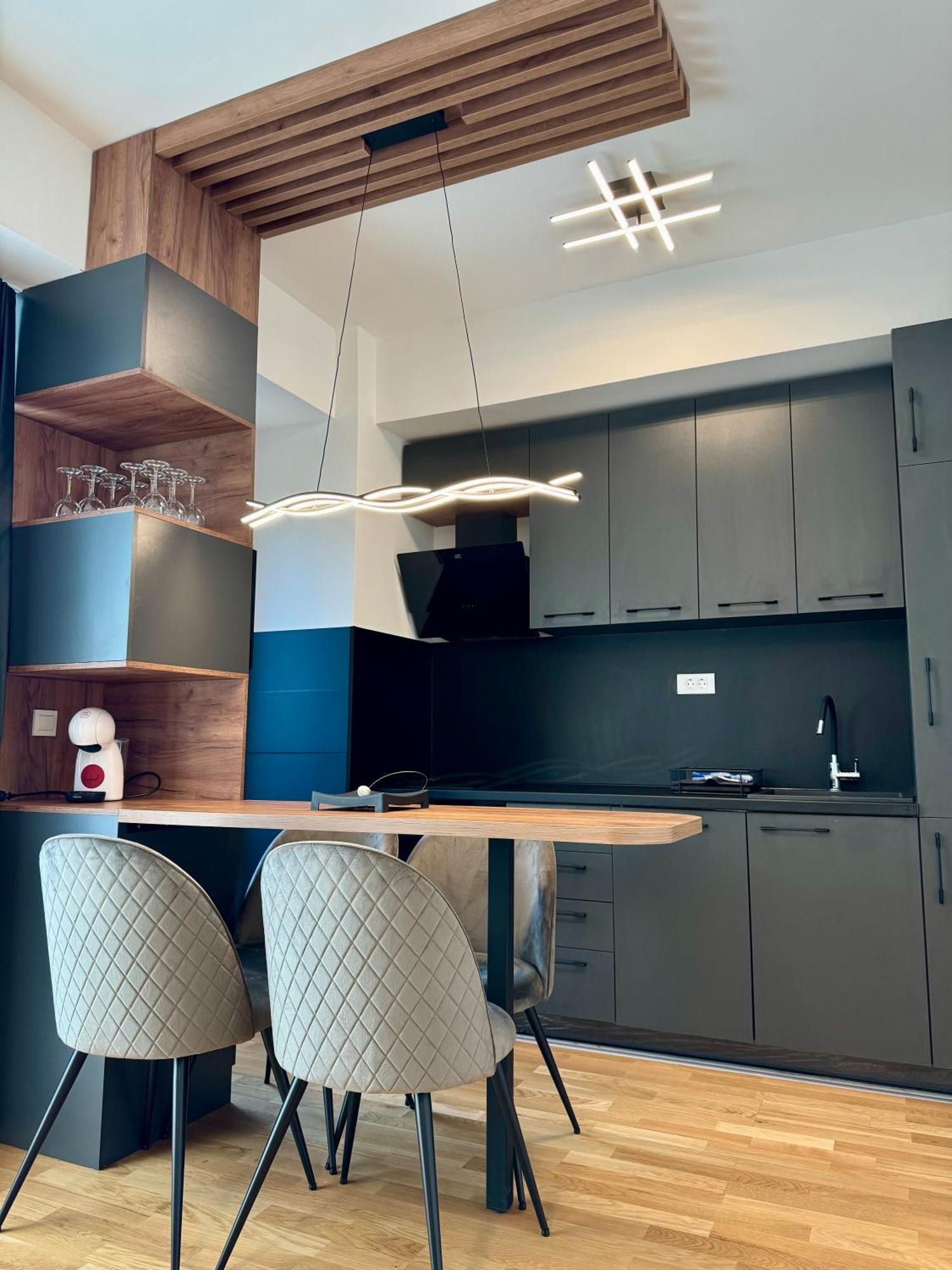 Downtown Riverside Apartments سكوبجي المظهر الخارجي الصورة