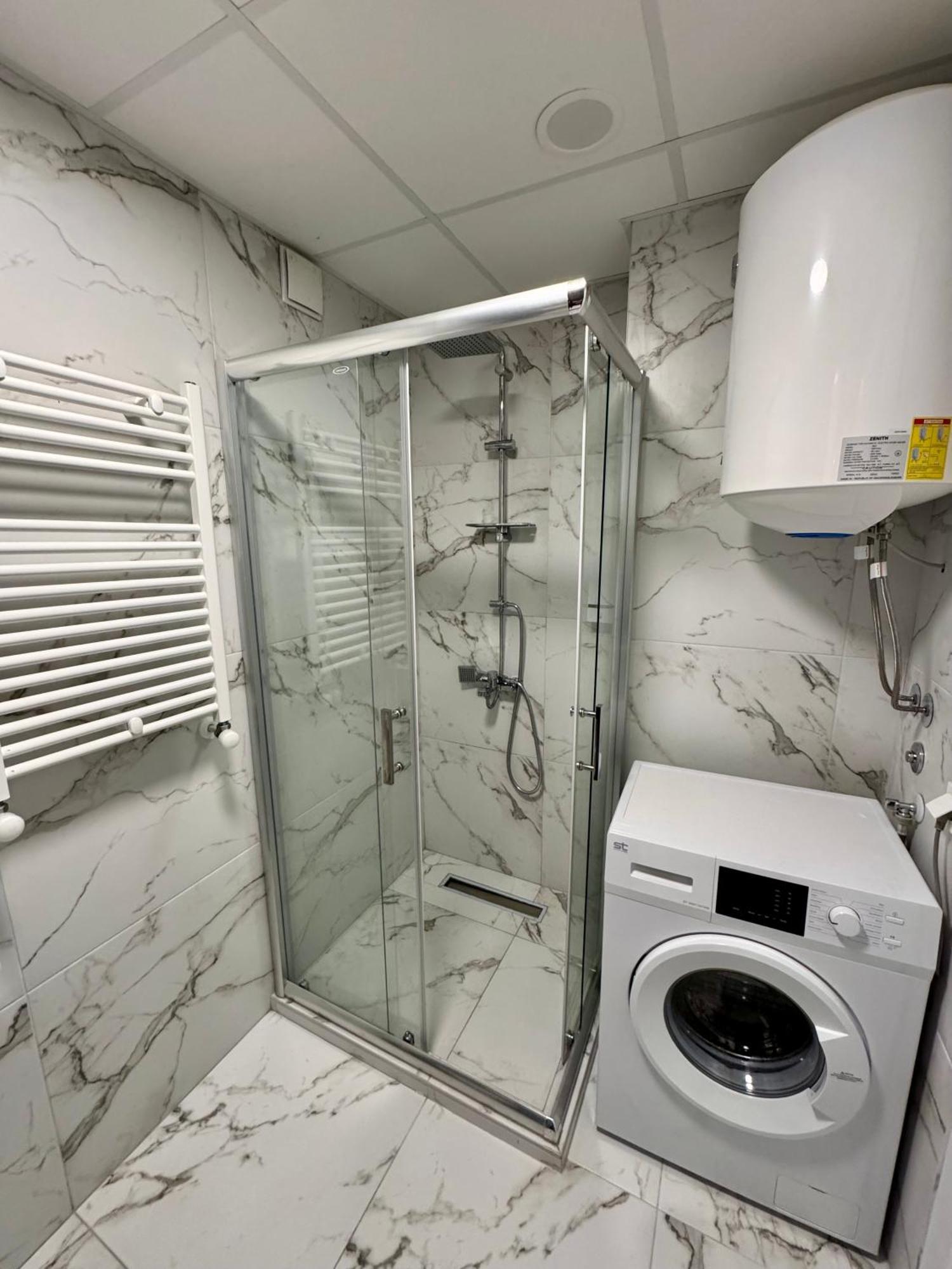 Downtown Riverside Apartments سكوبجي المظهر الخارجي الصورة