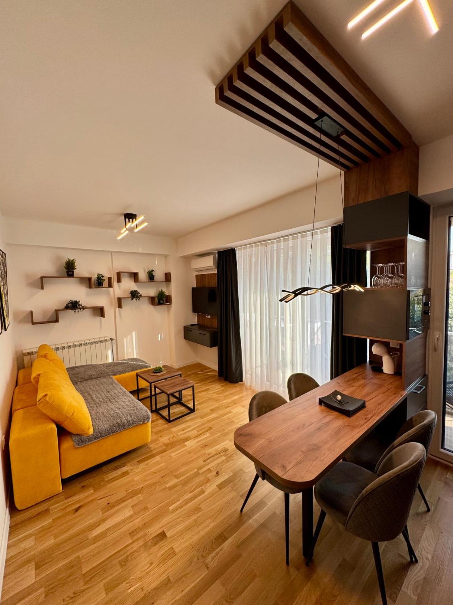 Downtown Riverside Apartments سكوبجي المظهر الخارجي الصورة