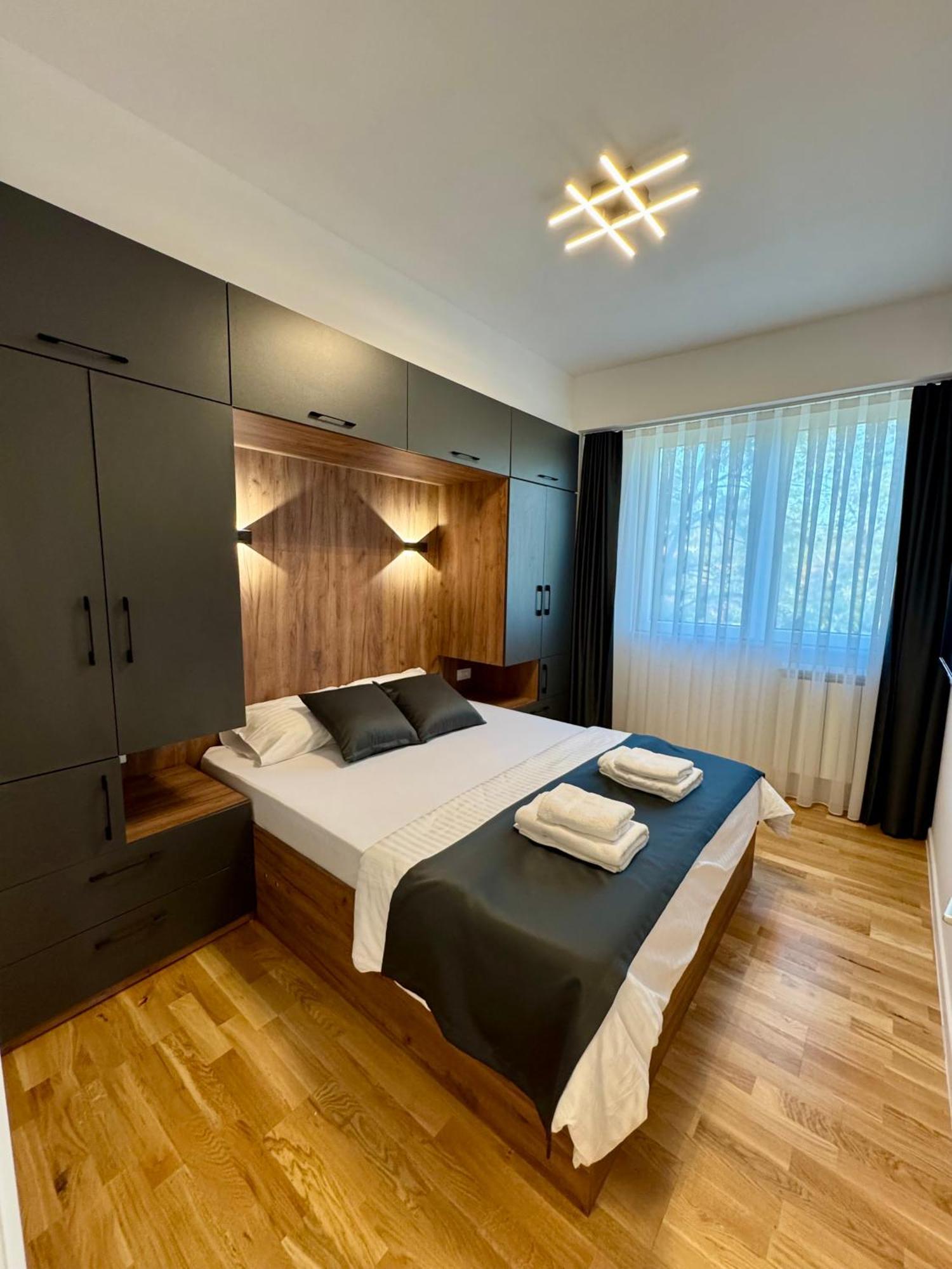 Downtown Riverside Apartments سكوبجي المظهر الخارجي الصورة