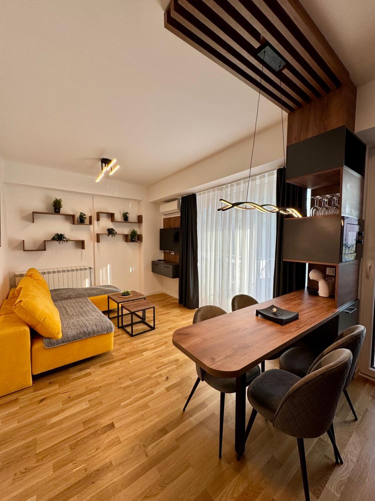 Downtown Riverside Apartments سكوبجي المظهر الخارجي الصورة