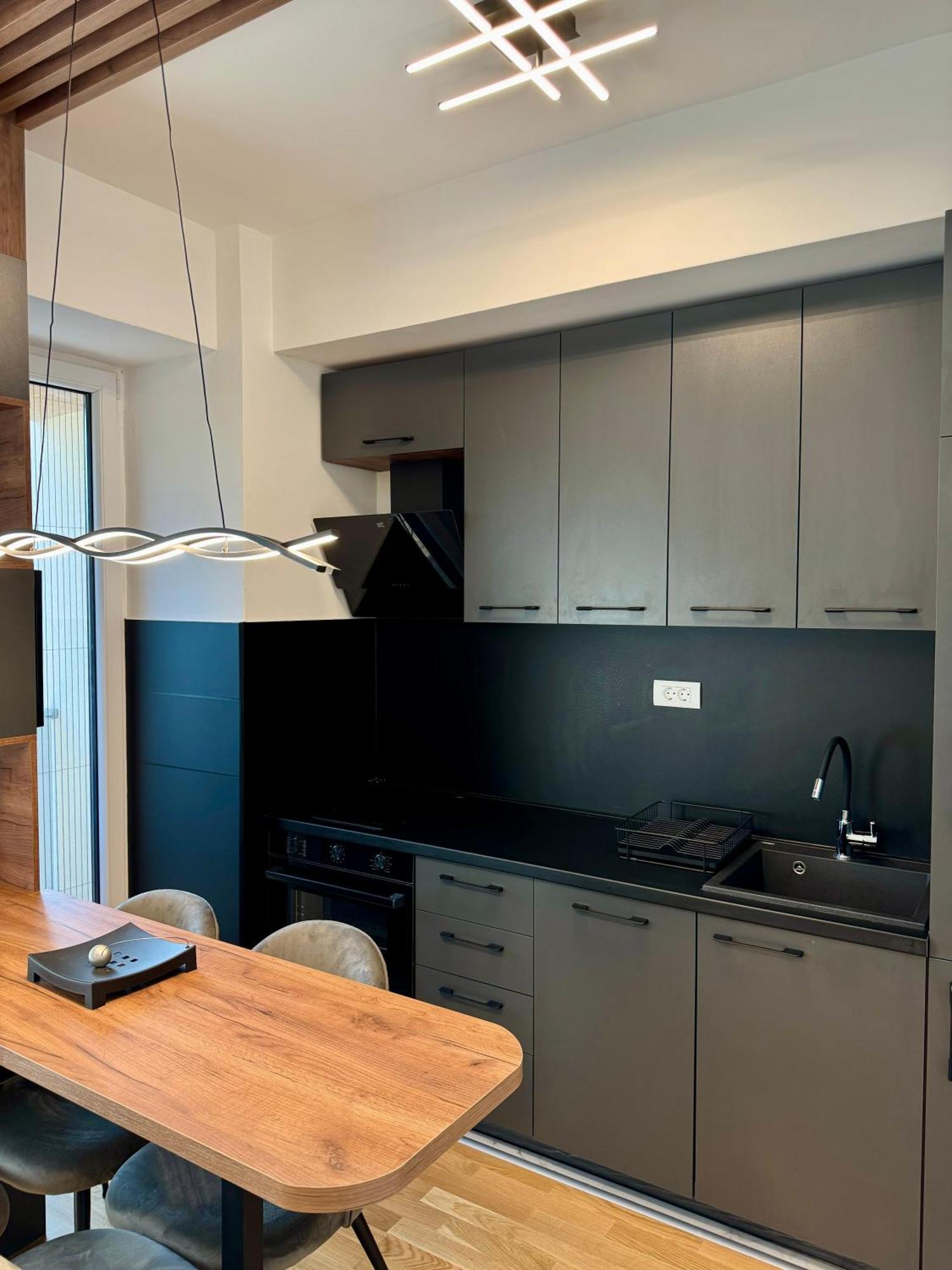 Downtown Riverside Apartments سكوبجي المظهر الخارجي الصورة