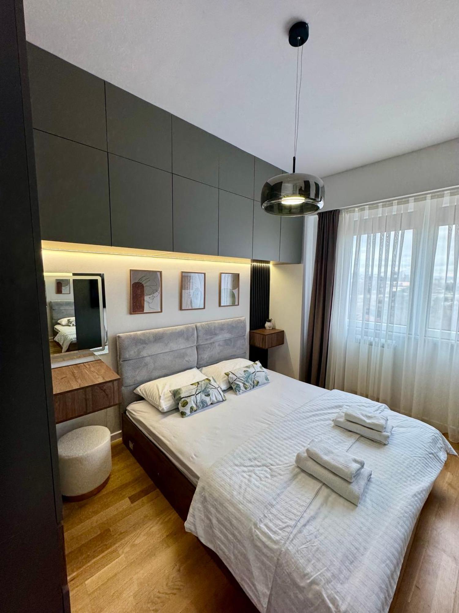 Downtown Riverside Apartments سكوبجي المظهر الخارجي الصورة