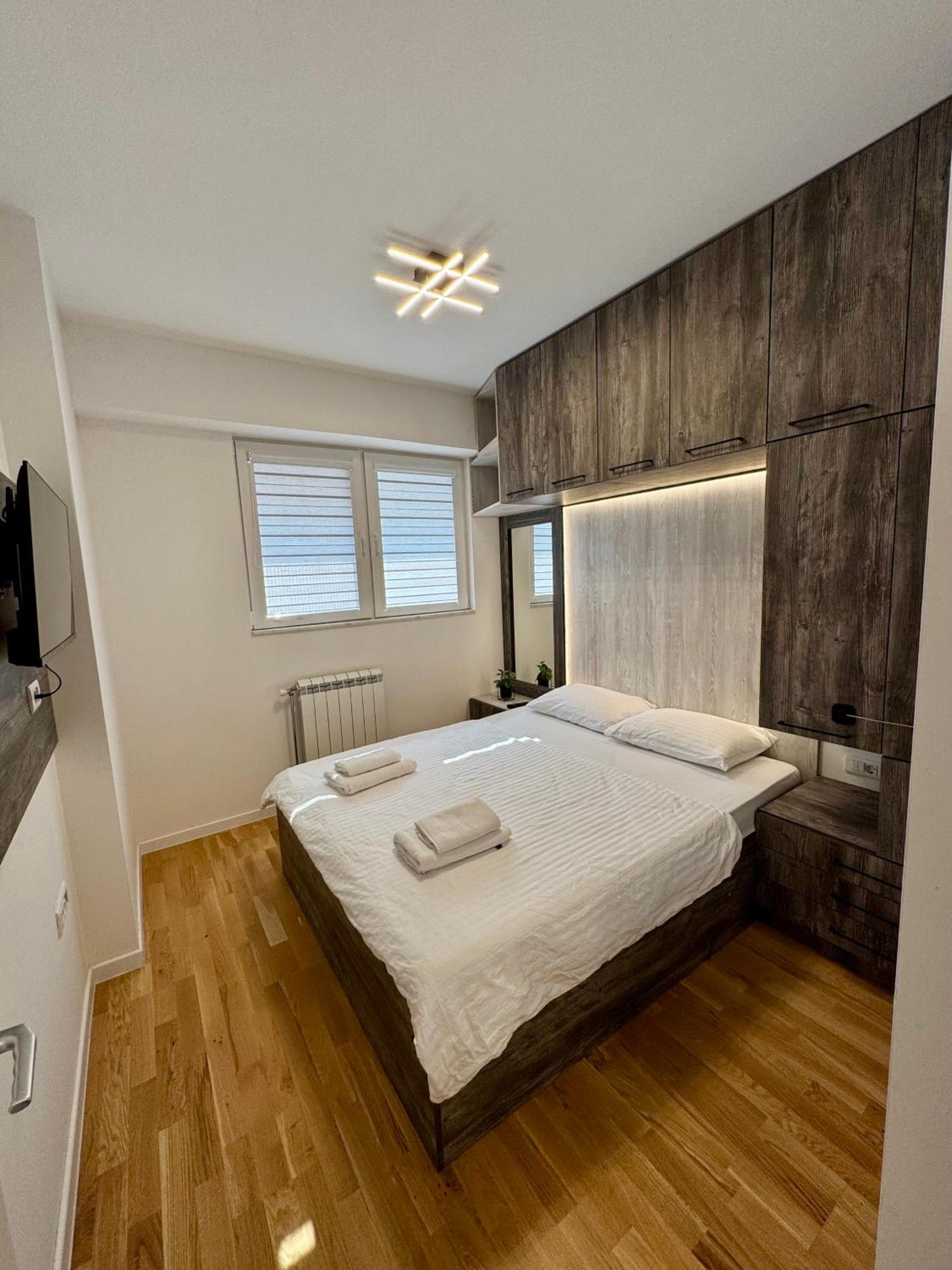 Downtown Riverside Apartments سكوبجي المظهر الخارجي الصورة