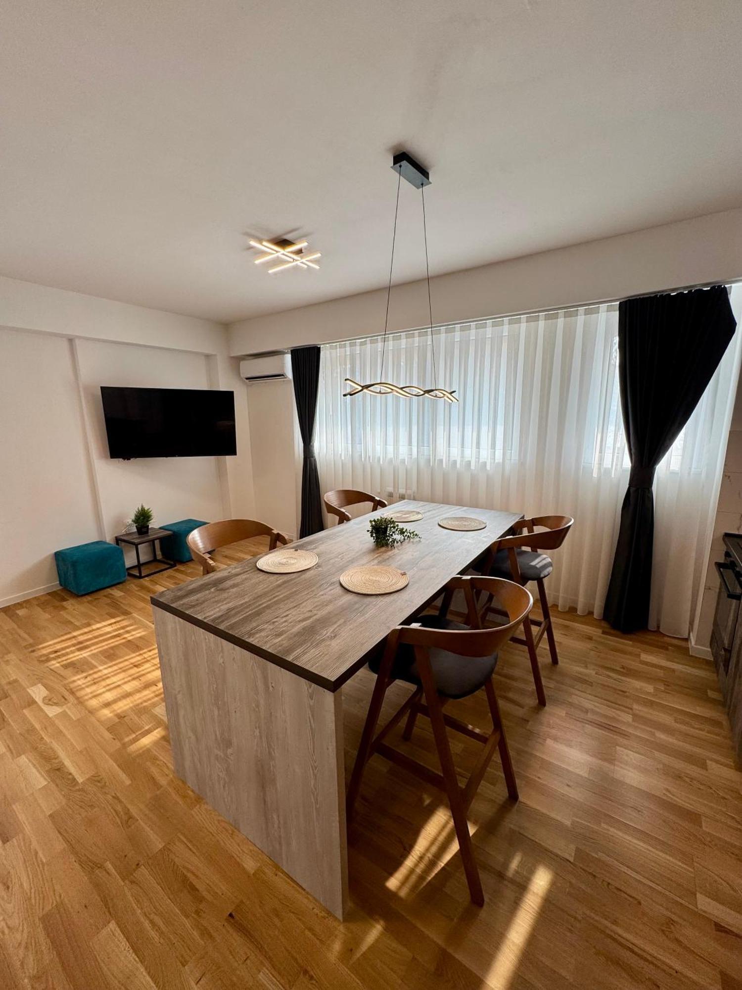 Downtown Riverside Apartments سكوبجي المظهر الخارجي الصورة