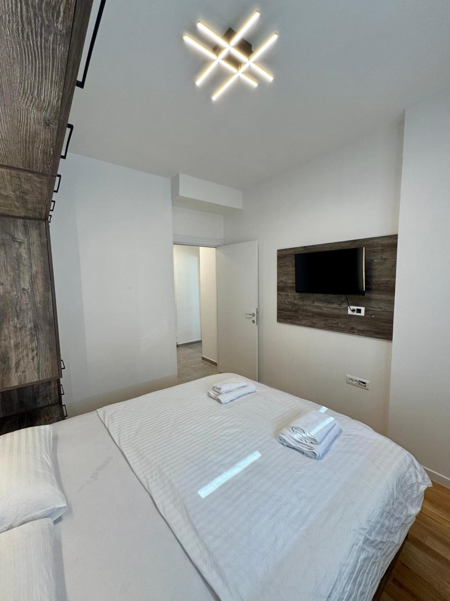 Downtown Riverside Apartments سكوبجي المظهر الخارجي الصورة